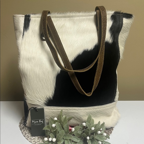 Myra Cow on Hide shoulder Bag in good condition - Picture 1 of 16
